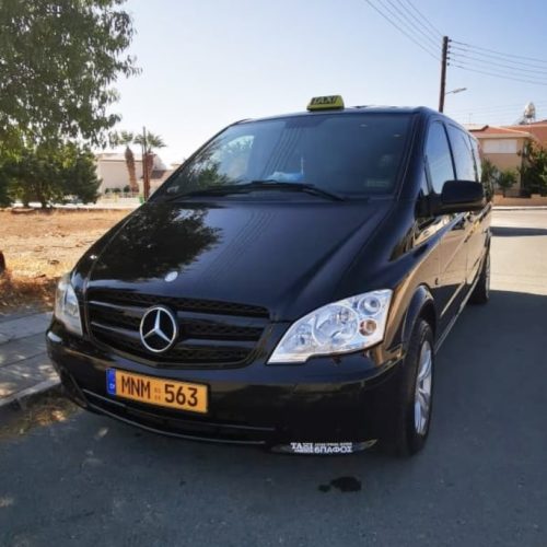 Minivan class taxi car transfer