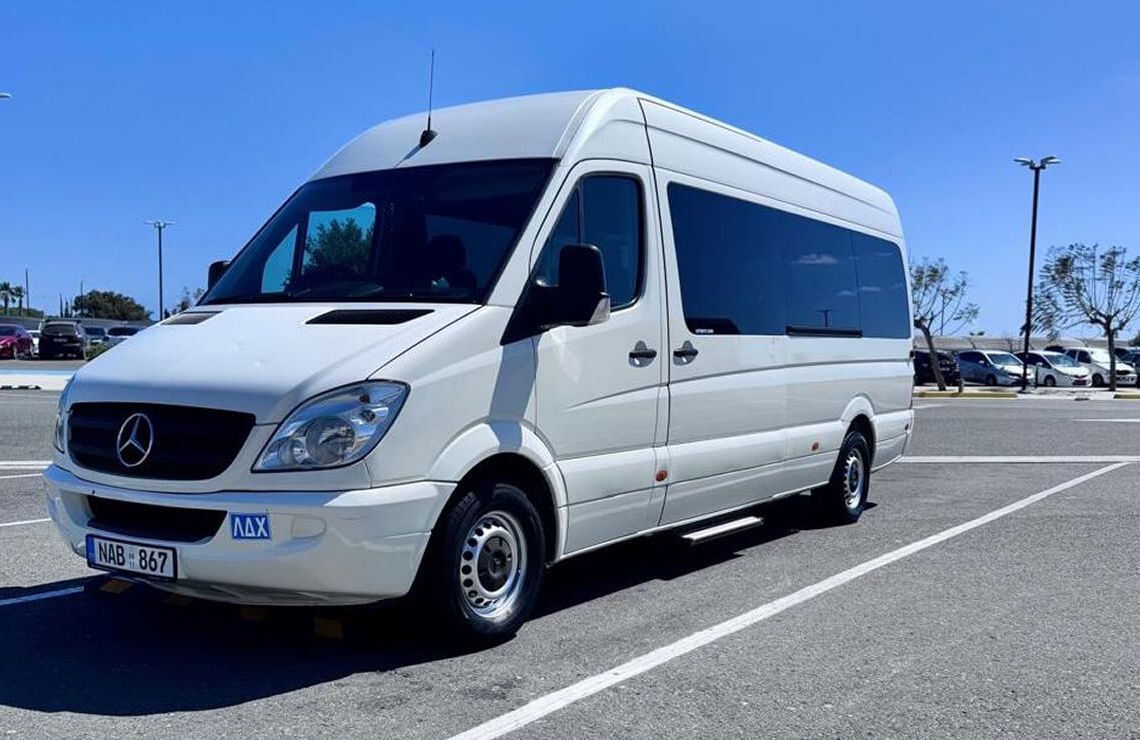 Minibus for 16 seats